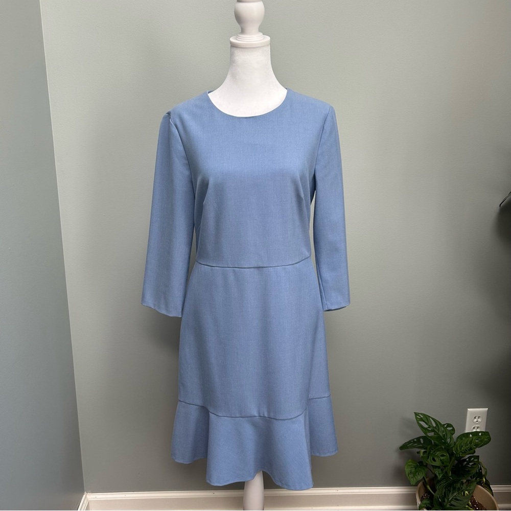 Banana Republic size 4 light blue  3/4 sleeve dress with ruffle hem